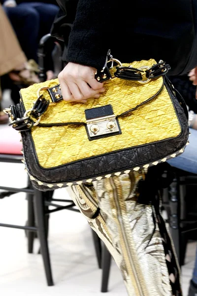 Look 74